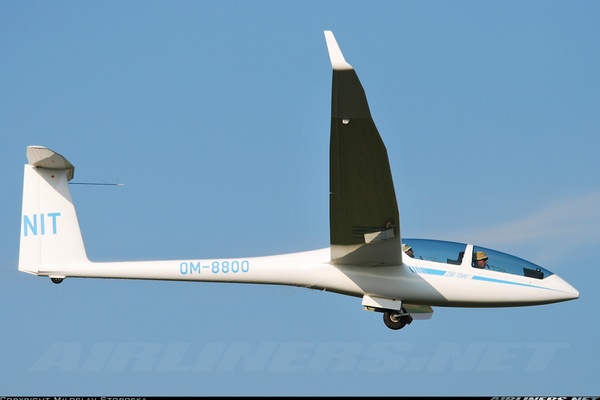 Vetroň DG-1000, imatrikulácia OM-8800